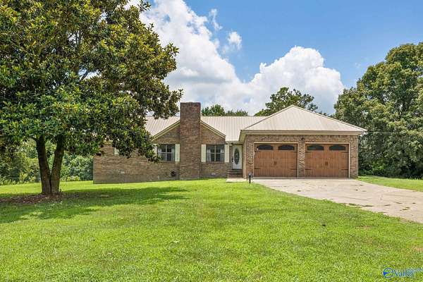 27 Acres of Agricultural Land with Home for Sale in Crossville, Alabama