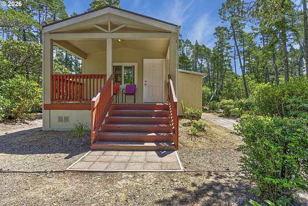 10.1 Acres of Land with Home for Sale in Florence, Oregon