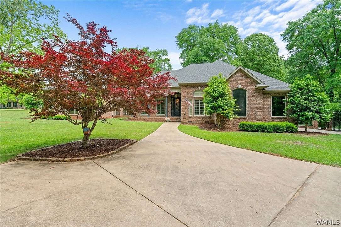 3 Acres of Land with Home for Sale in Centreville, Alabama