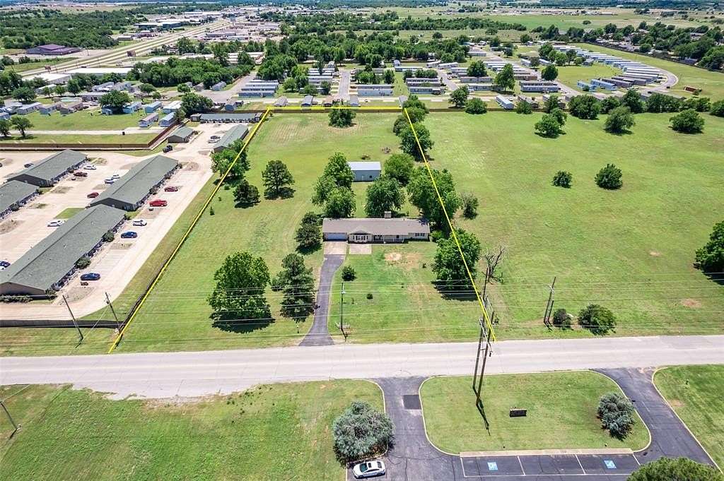 4 Acres of Improved Mixed-Use Land for Sale in Chickasha, Oklahoma