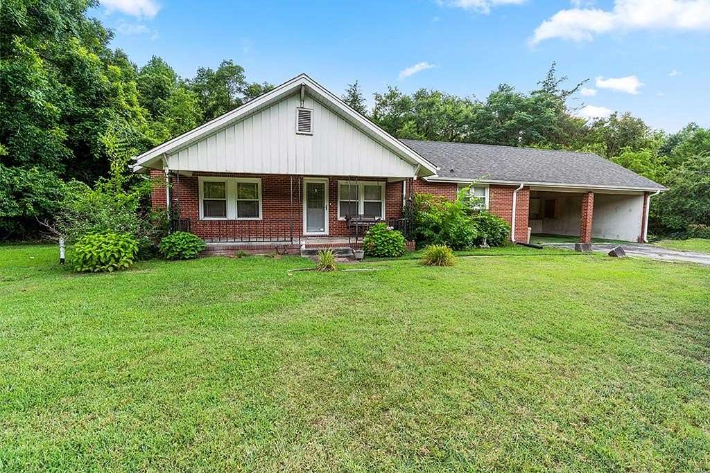 6.62 Acres of Land with Home for Sale in Abbeville, South Carolina