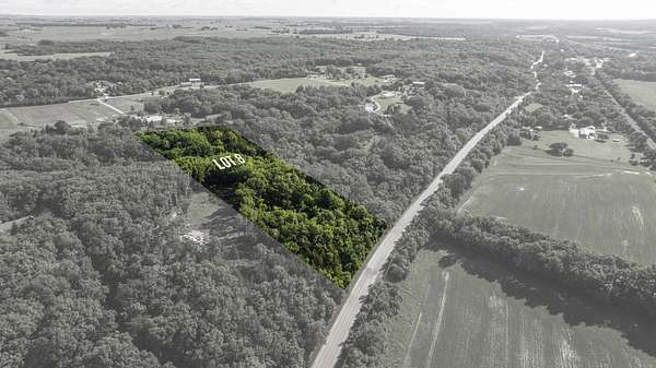 5 Acres of Residential Land for Sale in Marseilles, Illinois