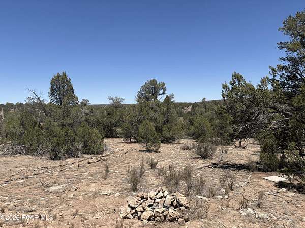 1.83 Acres of Residential Land for Sale in Seligman, Arizona