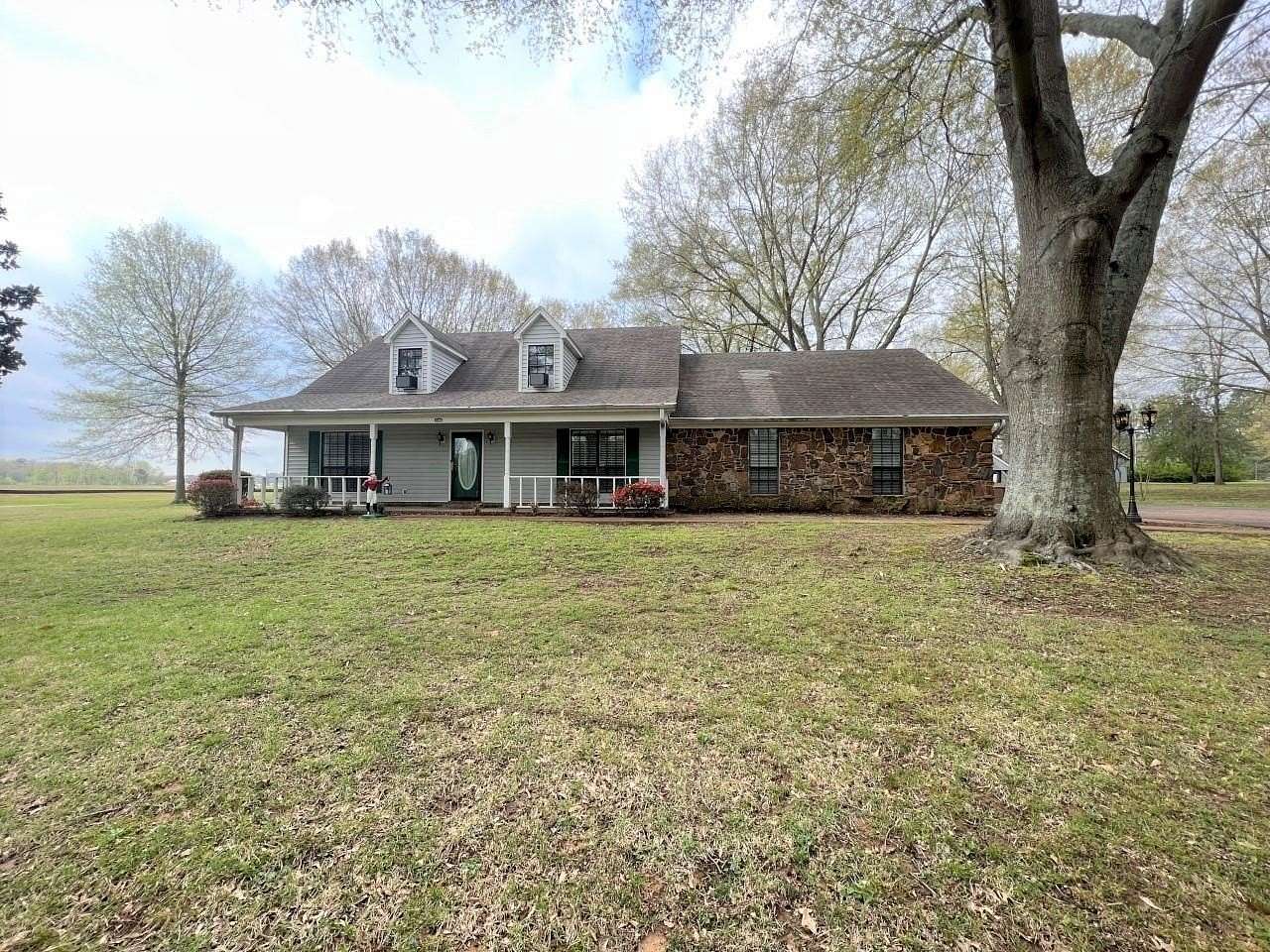 4.44 Acres of Land with Home for Lease in Collierville, Tennessee