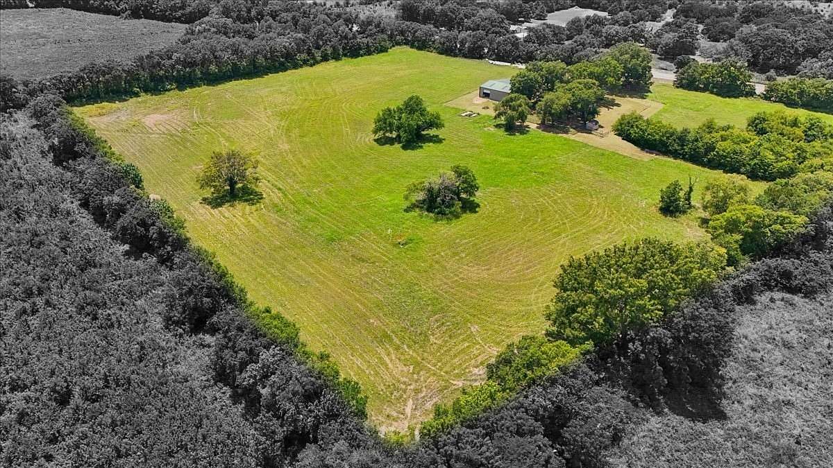 14.8 Acres of Land with Home for Sale in Bonham, Texas