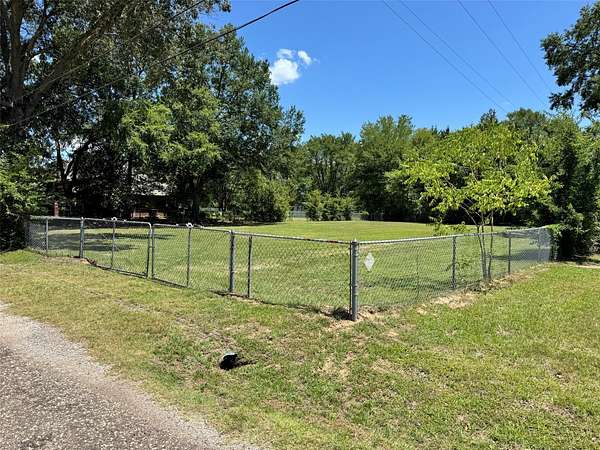 0.79 Acres of Residential Land for Sale in Van, Texas