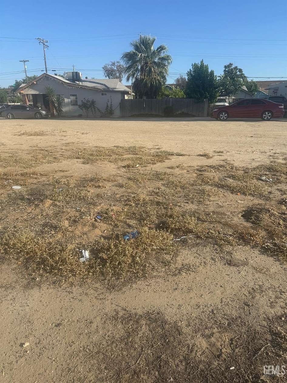 0.12 Acres of Commercial Land for Sale in Bakersfield, California