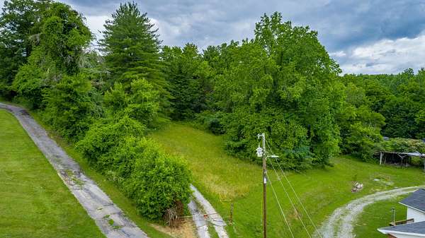 17 Acres of Land for Sale in Soddy-Daisy, Tennessee