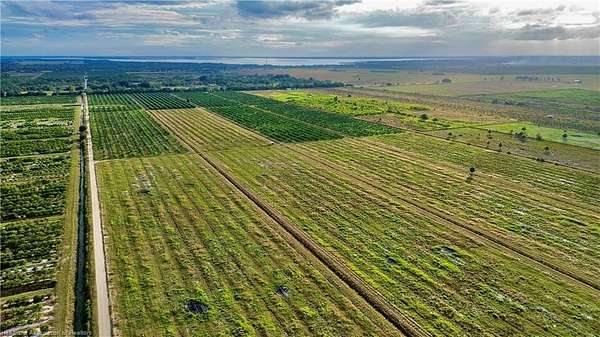 101 Acres of Mixed-Use Land for Sale in Lorida, Florida