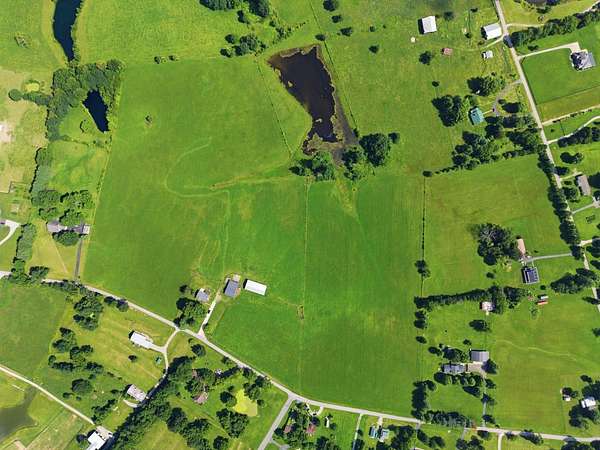 5.65 Acres of Residential Land for Sale in Lawrenceburg, Kentucky