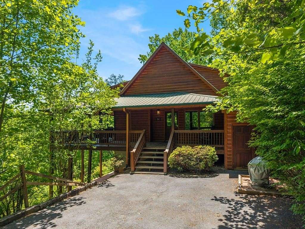 1.74 Acres of Land with Home for Sale in Blue Ridge, Georgia
