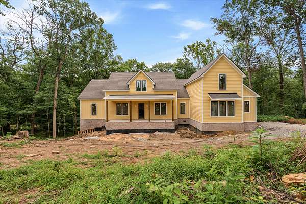 8.1 Acres of Land with Home for Sale in Lebanon, Tennessee