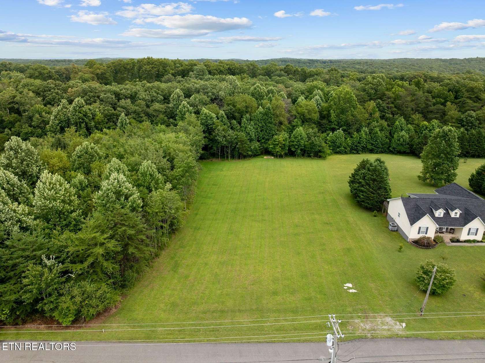 0.86 Acres of Residential Land for Sale in Crossville, Tennessee