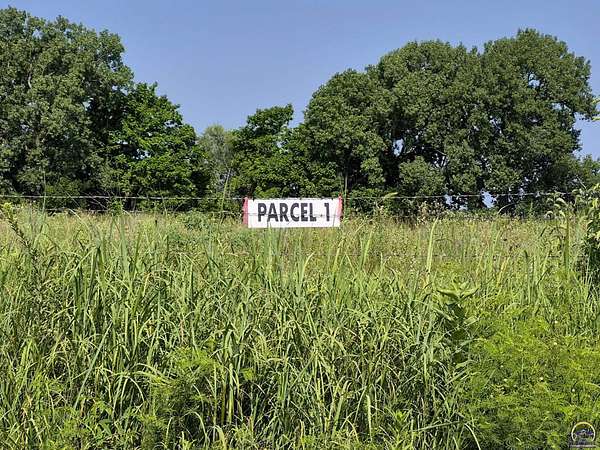 5 Acres of Residential Land for Sale in Topeka, Kansas