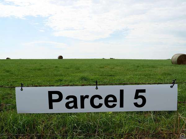 5 Acres of Residential Land for Sale in Topeka, Kansas