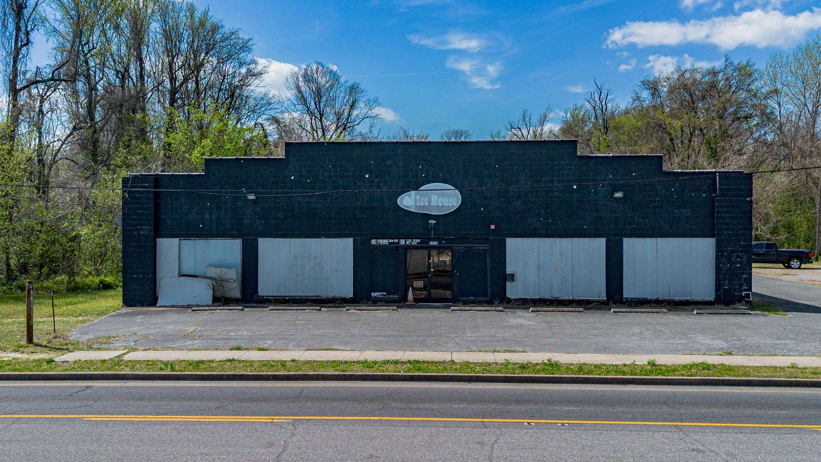 1.64 Acres of Improved Commercial Land for Sale in Paducah, Kentucky