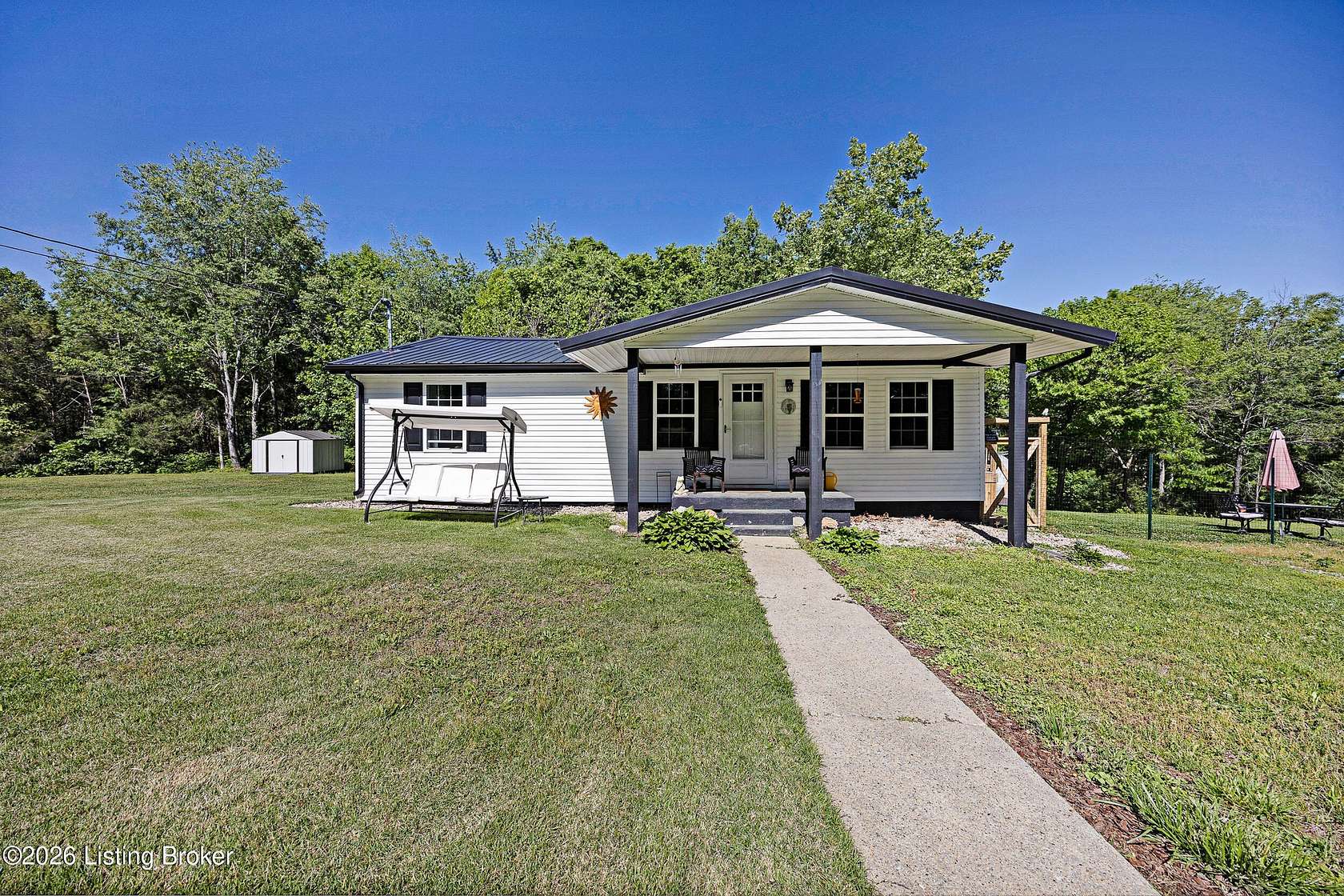 1.5 Acres of Land with Home for Sale in New Haven, Kentucky