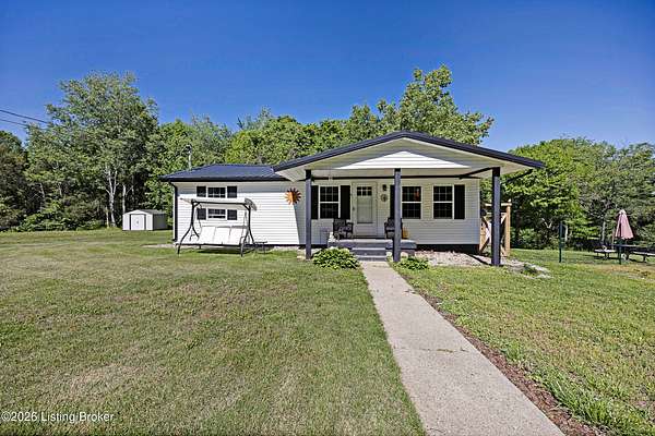 1.5 Acres of Land with Home for Sale in New Haven, Kentucky