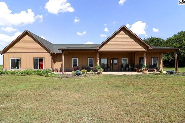 62 Acres of Land with Home for Sale in Norwich, Kansas