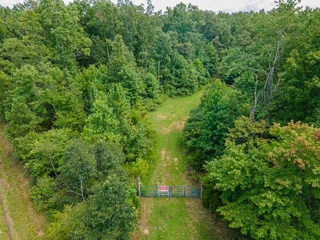 39.8 Acres of Recreational & Residential Land for Sale in Hohenwald, Tennessee