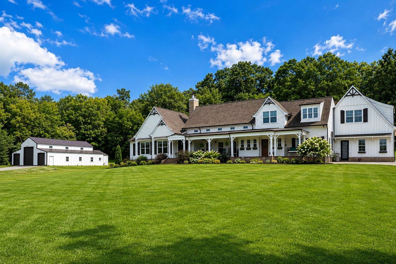 10 Acres of Land with Home for Sale in Mount Juliet, Tennessee