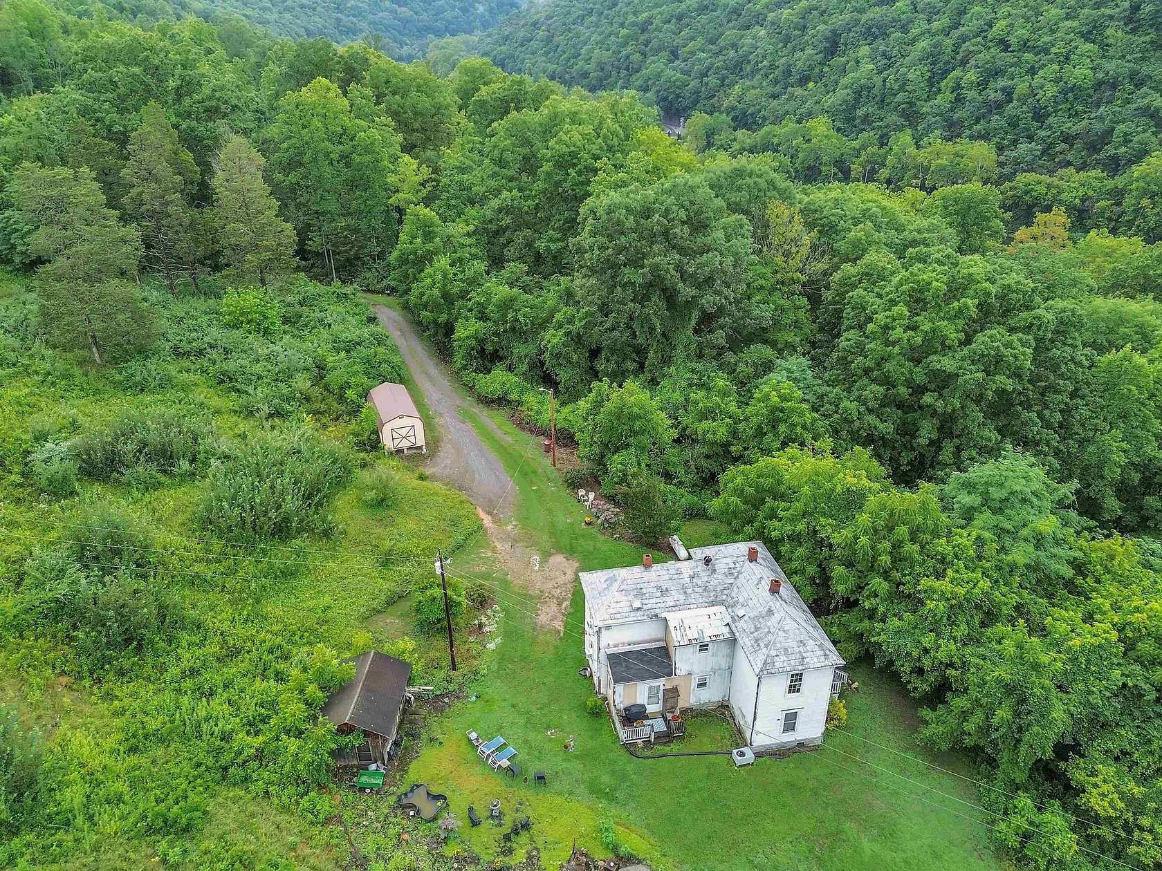 92 Acres of Agricultural Land with Home for Sale in Ripplemead, Virginia