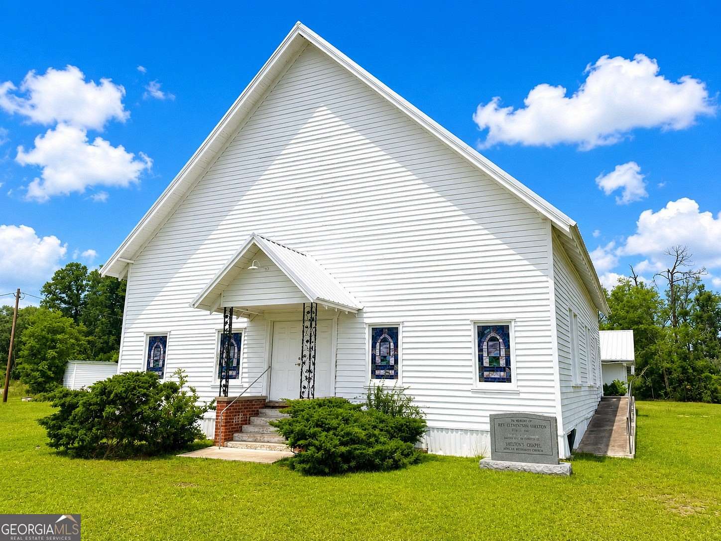 1.5 Acres of Improved Commercial Land for Sale in Lumber City, Georgia