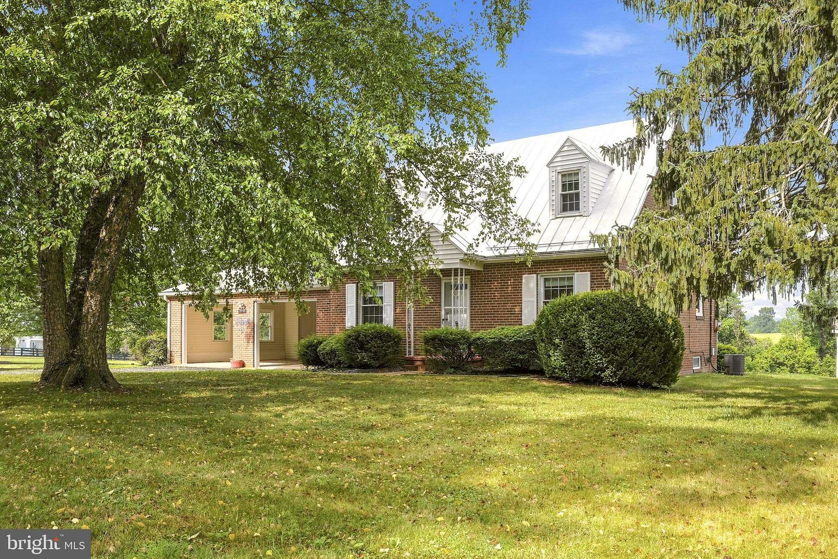 6 Acres of Land with Home for Sale in Hamilton, Virginia
