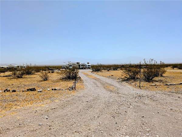 2.35 Acres of Residential Land for Sale in Golden Valley, Arizona