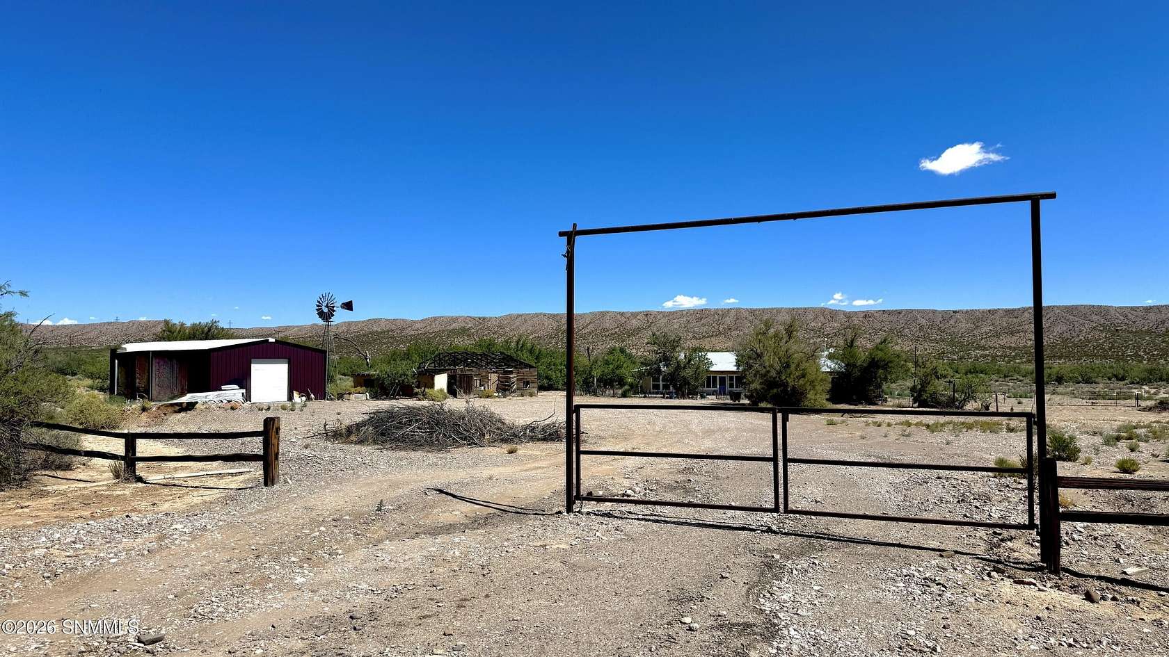 4.8 Acres of Land with Home for Sale in Elephant Butte, New Mexico