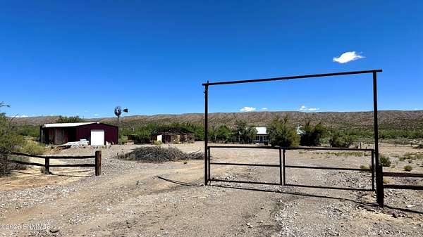 4.8 Acres of Land with Home for Sale in Elephant Butte, New Mexico
