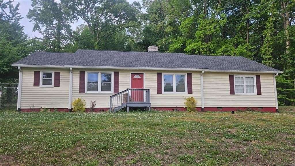 2 Acres of Land with Home for Lease in Cumming, Georgia