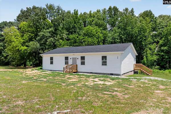 3.23 Acres of Land with Home for Sale in Bennettsville, South Carolina