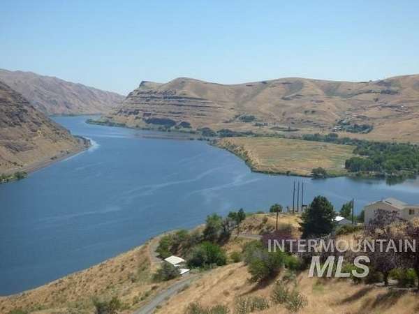 5.2 Acres of Land with Home for Sale in Clarkston, Washington