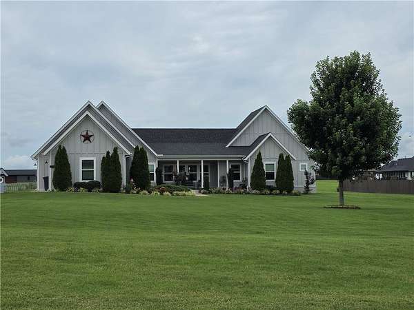 2 Acres of Land with Home for Sale in Prairie Grove, Arkansas