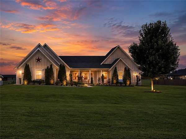 2 Acres of Land with Home for Sale in Prairie Grove, Arkansas
