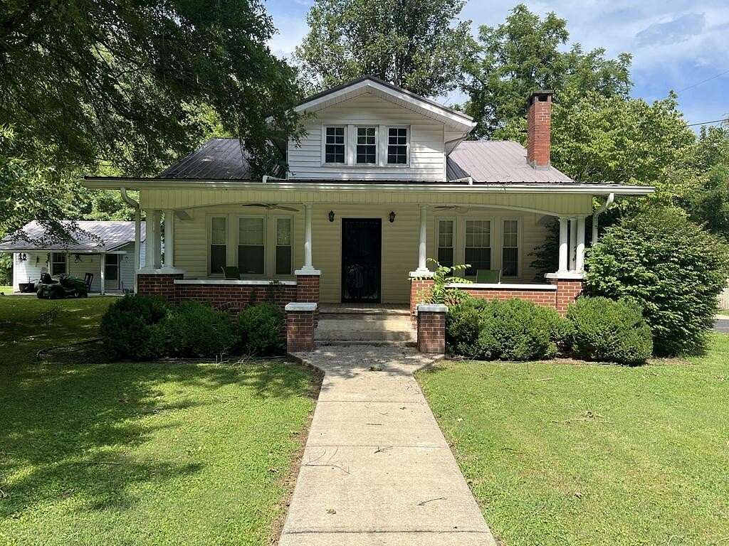 13.5 Acres of Land with Home for Sale in Pikeville, Kentucky