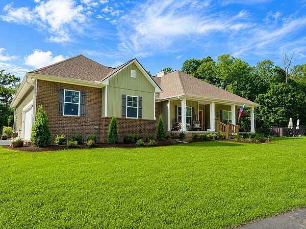 30 Acres of Land with Home for Sale in Culleoka, Tennessee
