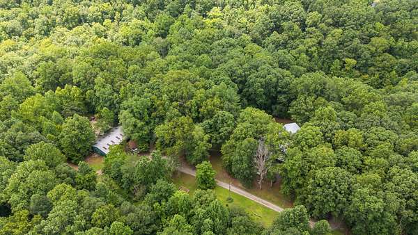 10 Acres of Land with Home for Sale in Franklin, Tennessee
