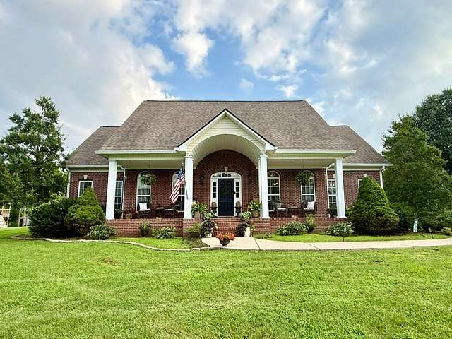 5 Acres of Land with Home for Sale in Columbia, Tennessee