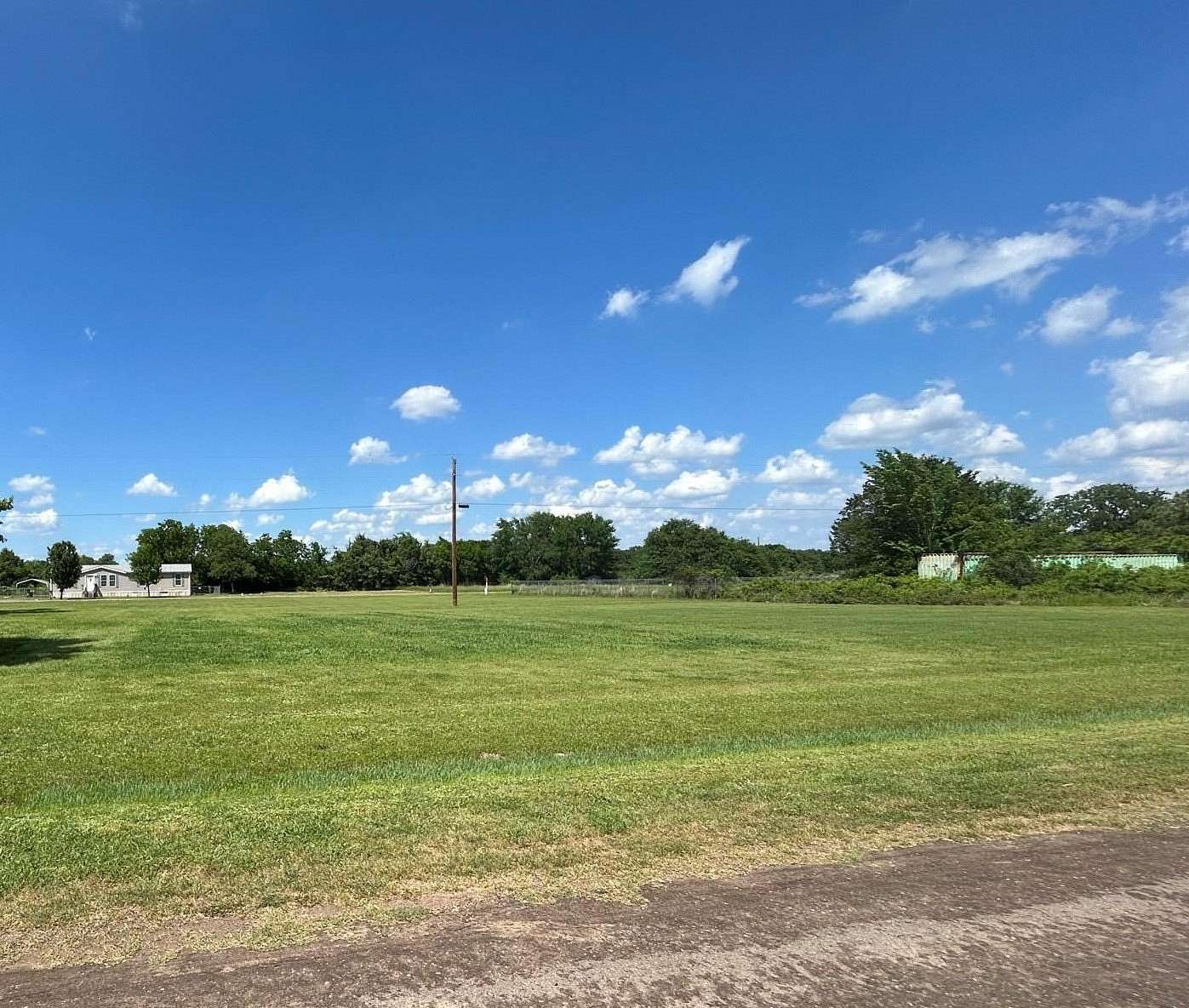 0.5 Acres of Residential Land for Sale in Trinidad, Texas