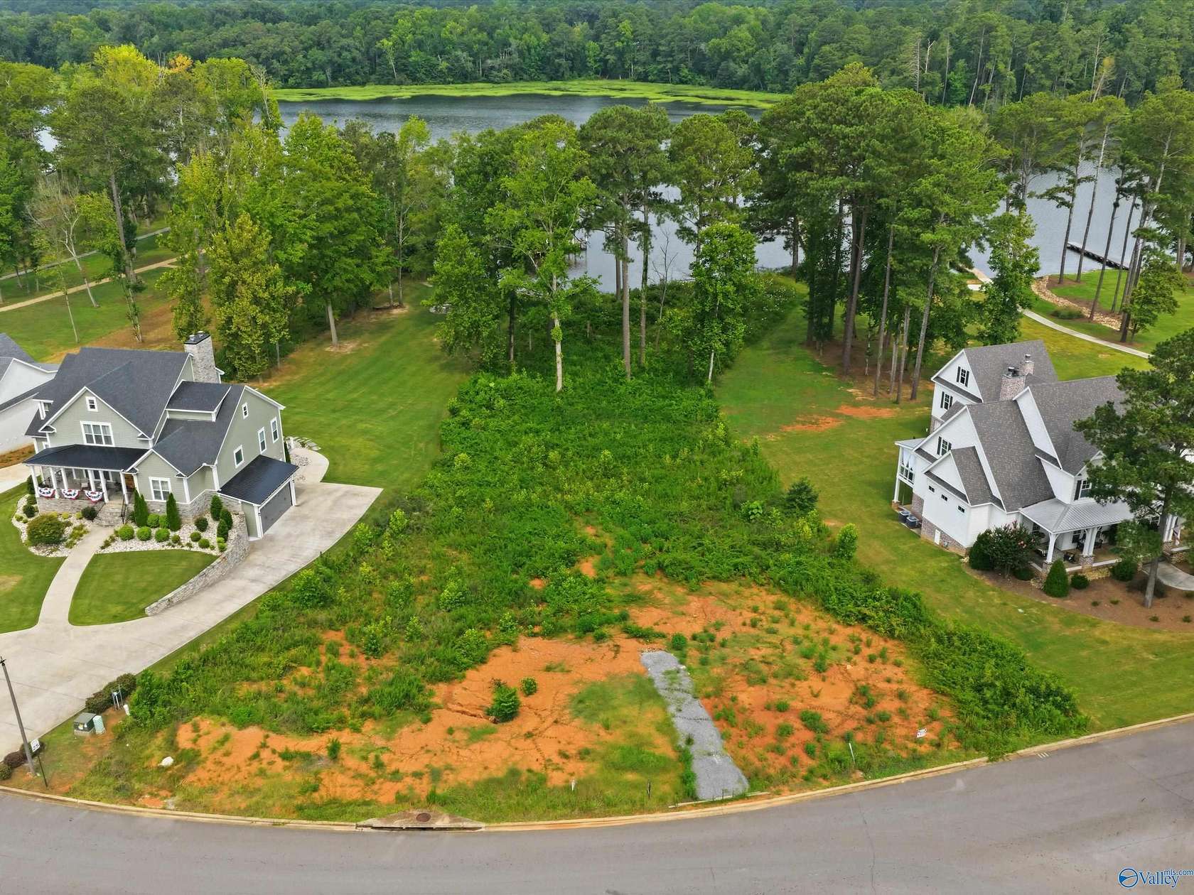 0.65 Acres of Land for Sale in Scottsboro, Alabama