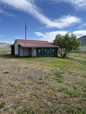 21 Acres of Land with Home for Sale in Hot Springs, Montana