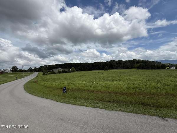 1 Acre of Residential Land for Sale in Seymour, Tennessee
