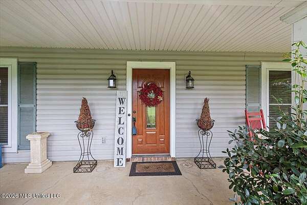 2.53 Acres of Land with Home for Sale in Jackson, Mississippi