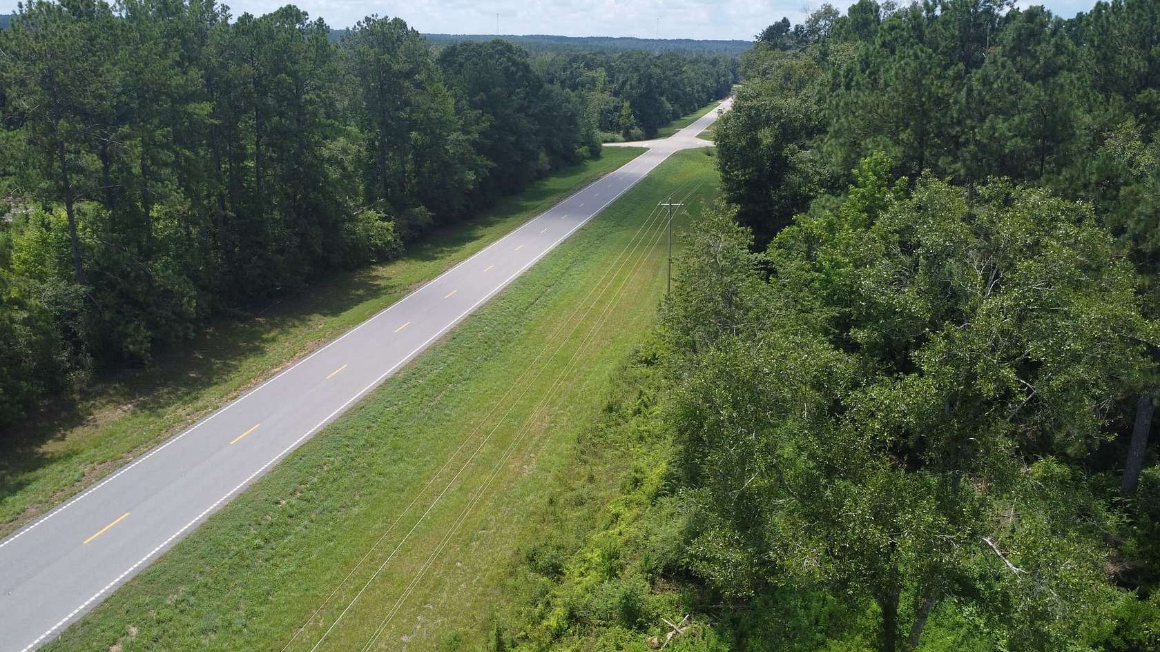 12 Acres of Recreational Land for Sale in Columbia, Mississippi
