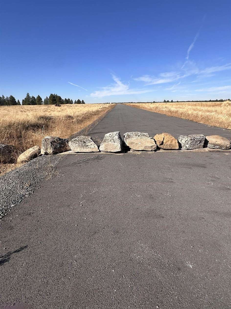 9.68 Acres of Commercial Land for Sale in Medical Lake, Washington