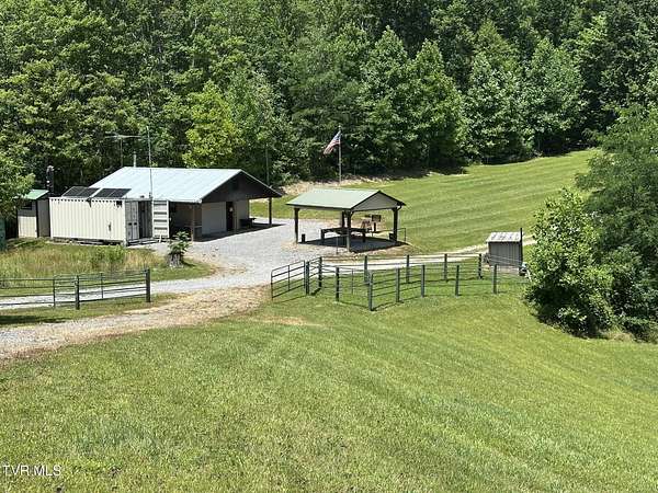 30.7 Acres of Improved Recreational Land for Sale in Coeburn, Virginia