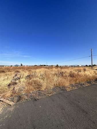 10 Acres of Commercial Land for Sale in Medical Lake, Washington