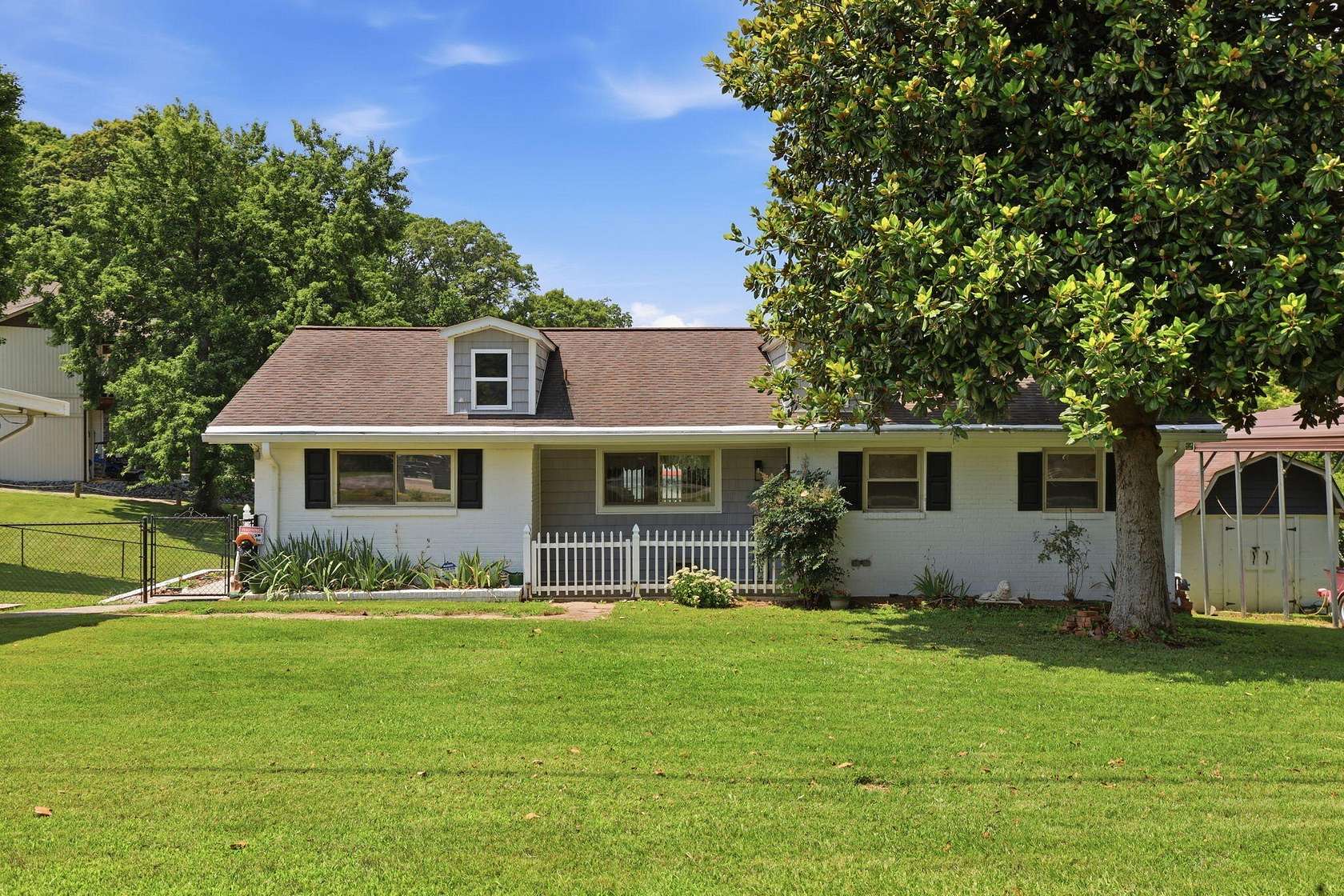 1.5 Acres of Land with Home for Sale in Jefferson City, Tennessee